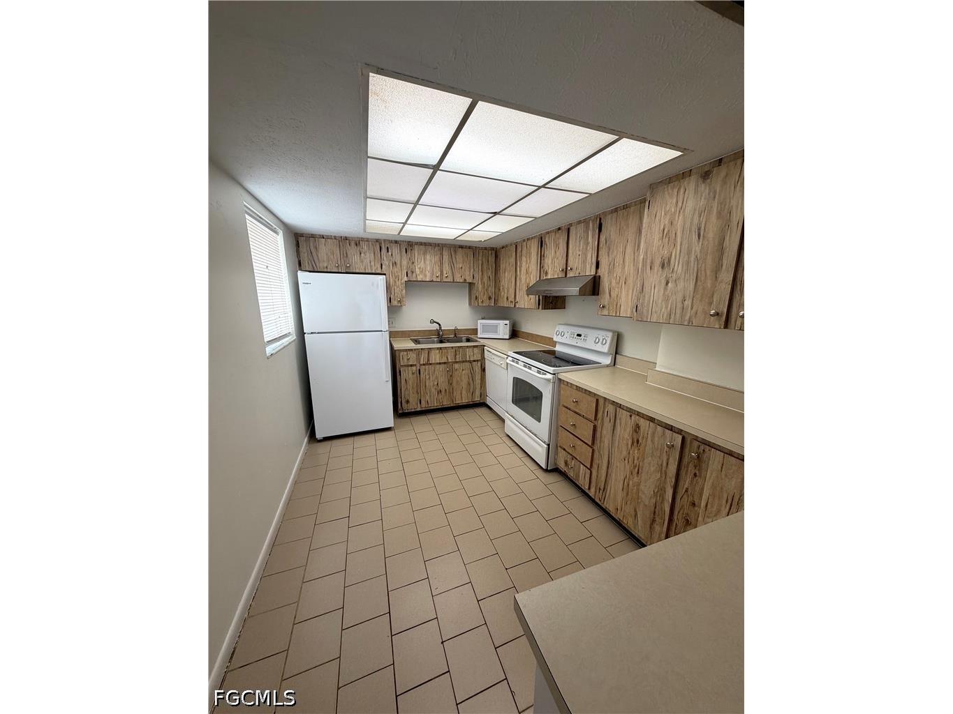 521 NE 24th Place #2 Cape Coral FL 33909 2026017609 image2