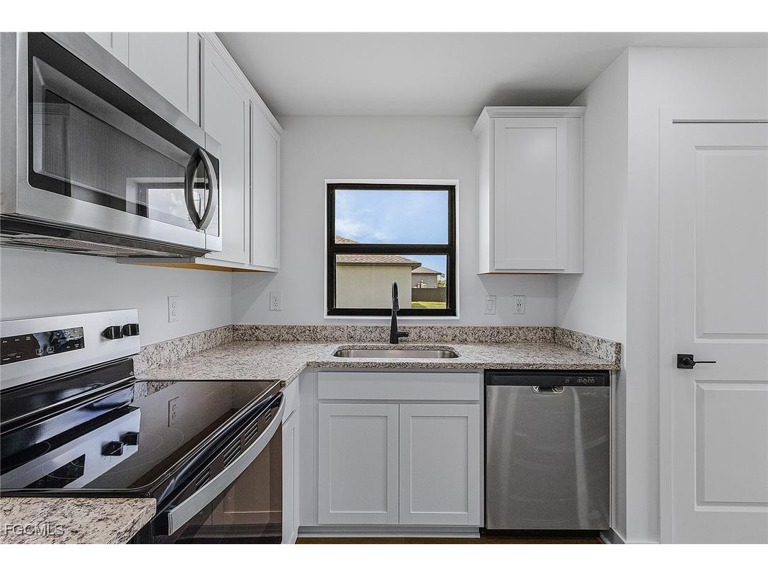 521 NW 23rd Street Cape Coral FL 33993 2025008967 image4