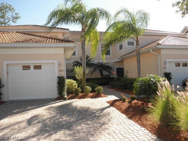 5210 Birmingham Drive #101 Naples FL 34110 223084524 image1