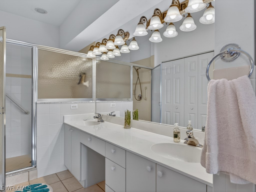 5210 Birmingham Drive #101 Naples FL 34110 226010568 image10
