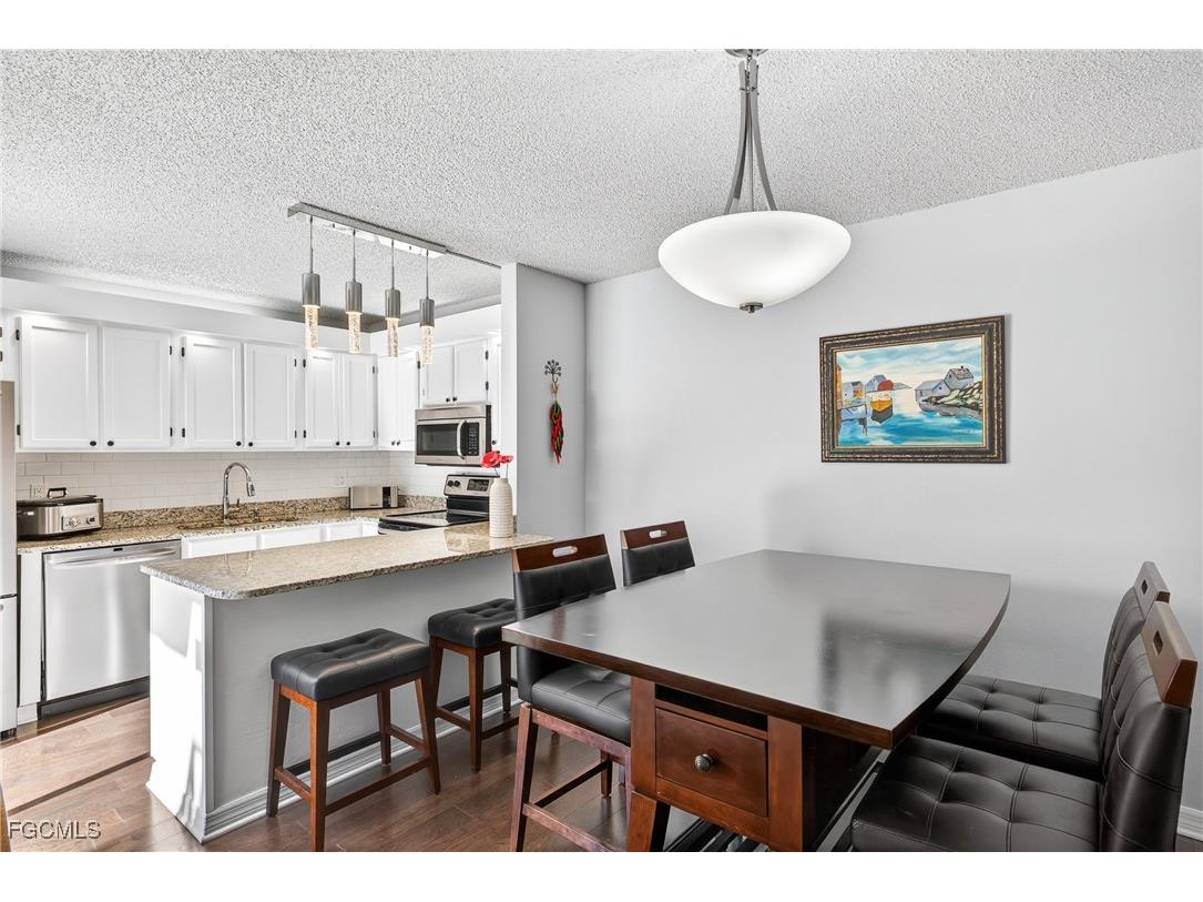 5210 Cedarbend Drive #4 Fort Myers FL 33919 2026000888 image8