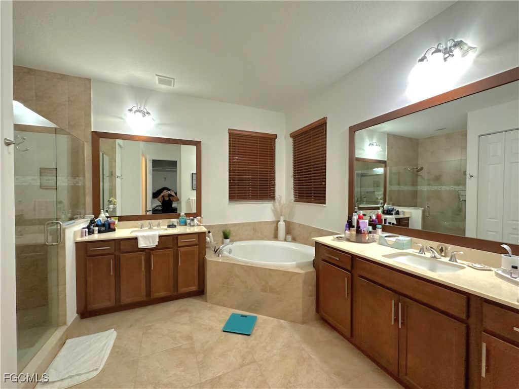 5211 Monza Court Ave Maria FL 34142 2025012396 image23