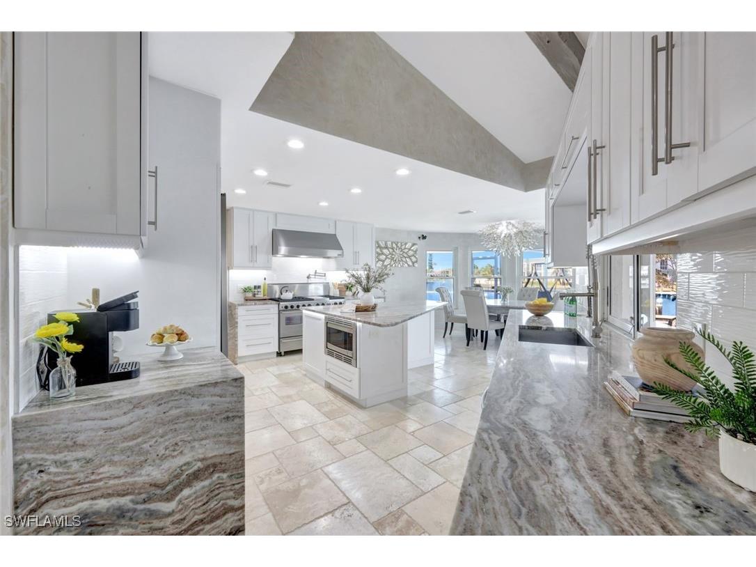 5211 Tamiami Court Cape Coral FL 33904 224096211 image11