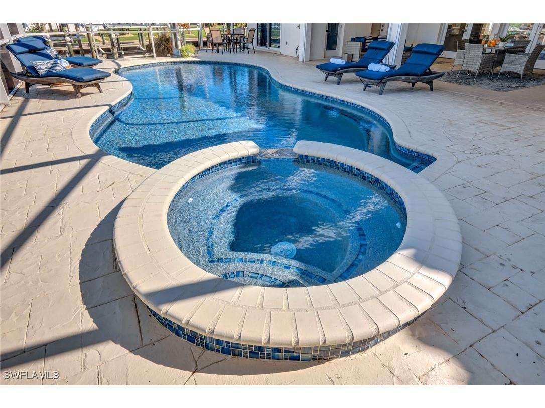 5211 Tamiami Court Cape Coral FL 33904 224096211 image40