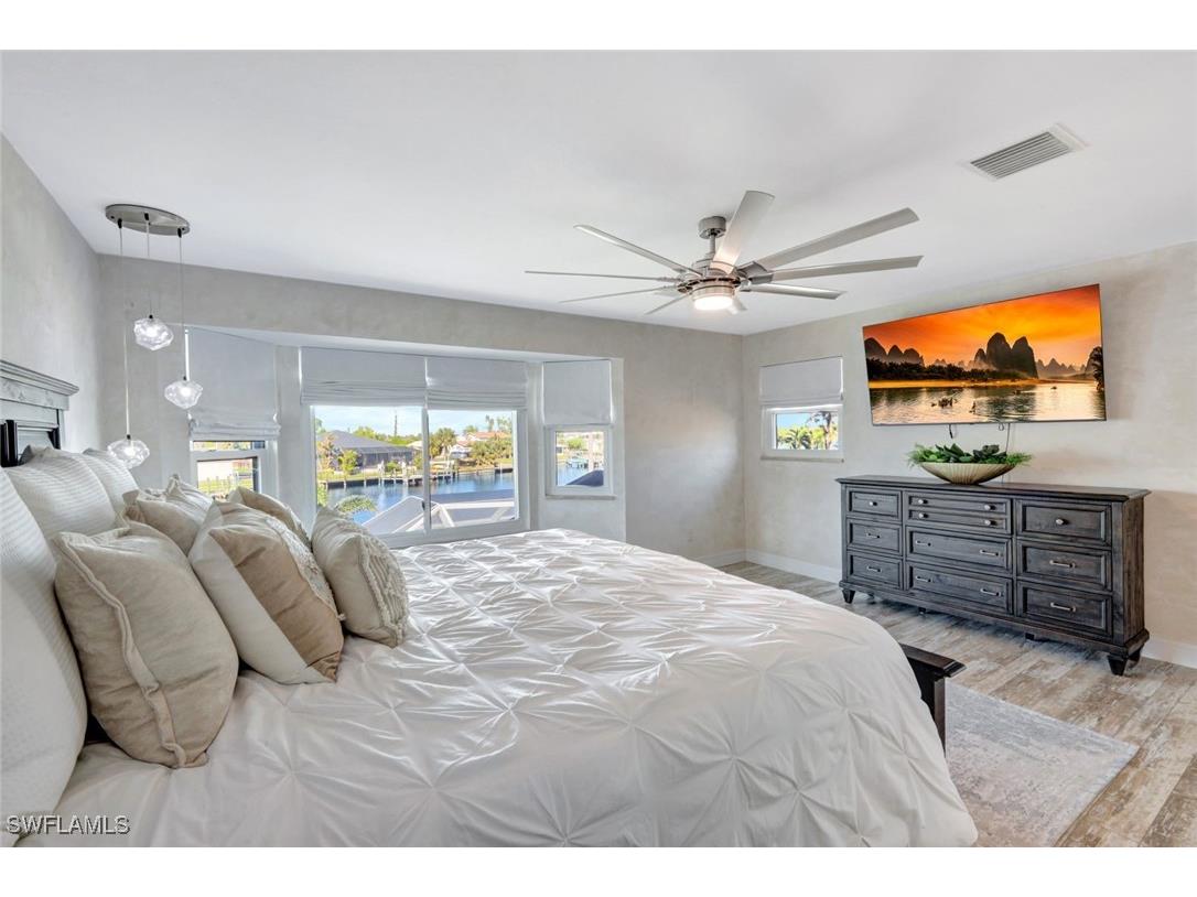 5211 Tamiami Court Cape Coral FL 33904 224096211 image9