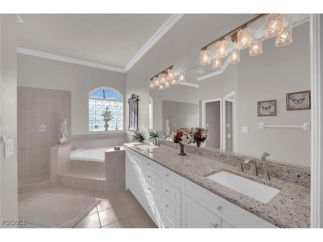 5212 SW 8th Court Cape Coral FL 33914 2025001256 image13