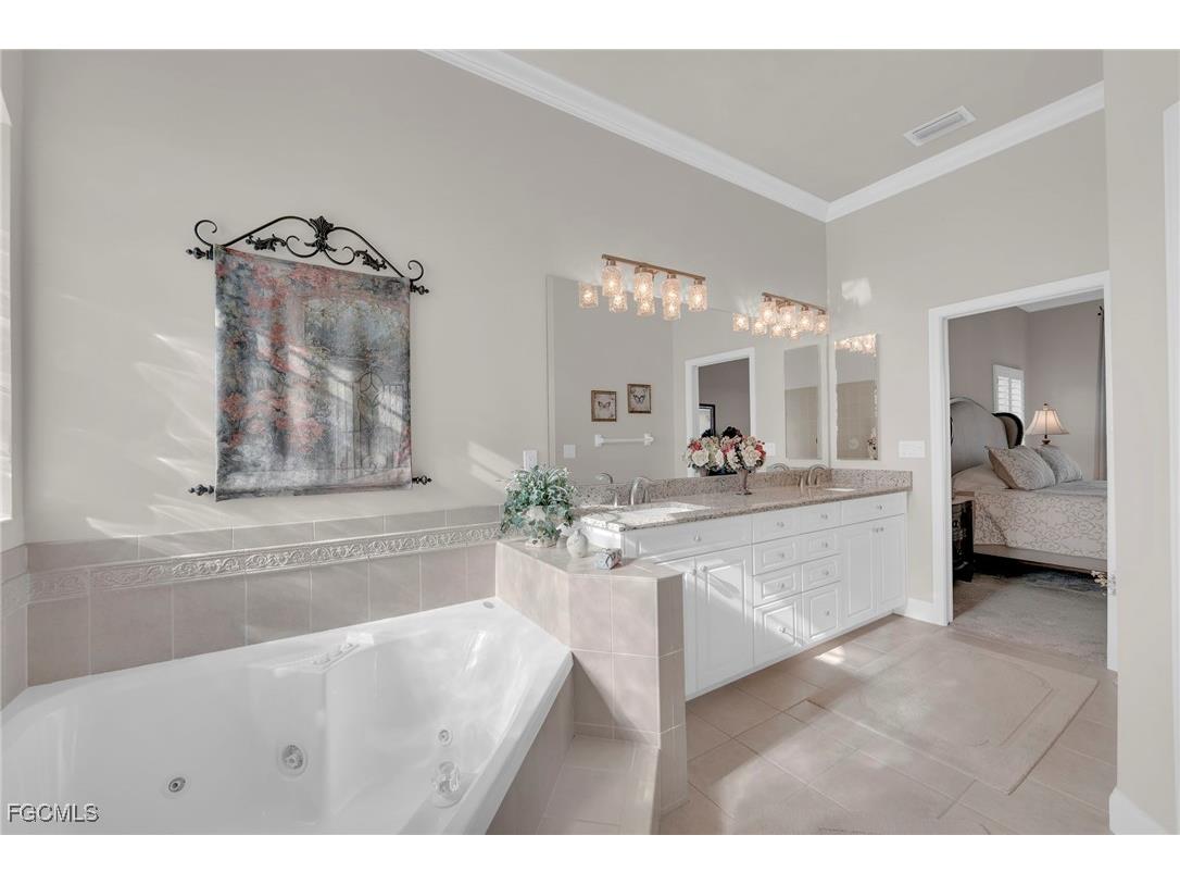 5212 SW 8th Court Cape Coral FL 33914 2025001256 image16