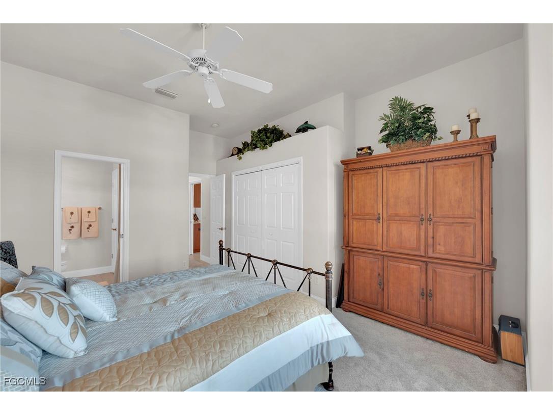 5212 SW 8th Court Cape Coral FL 33914 2025001256 image25