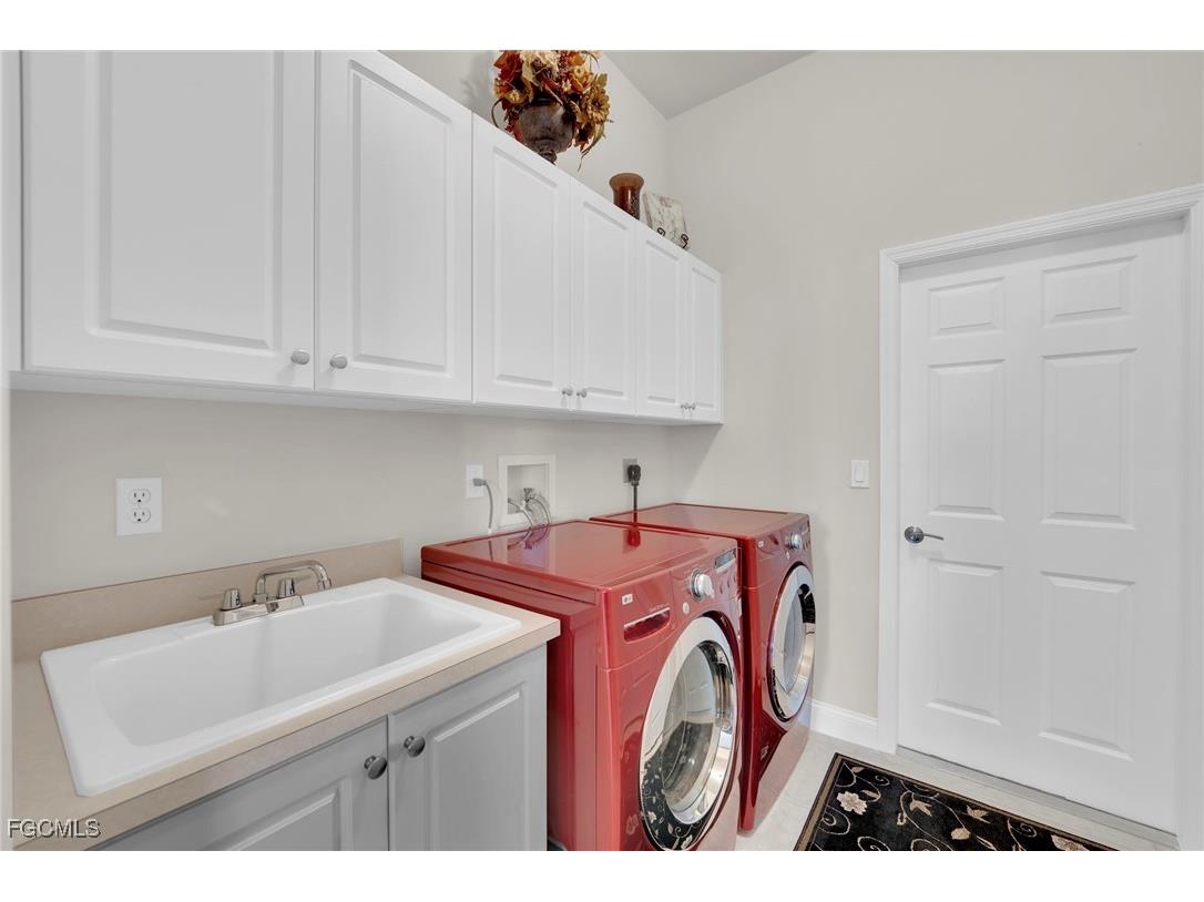 5212 SW 8th Court Cape Coral FL 33914 2025001256 image43