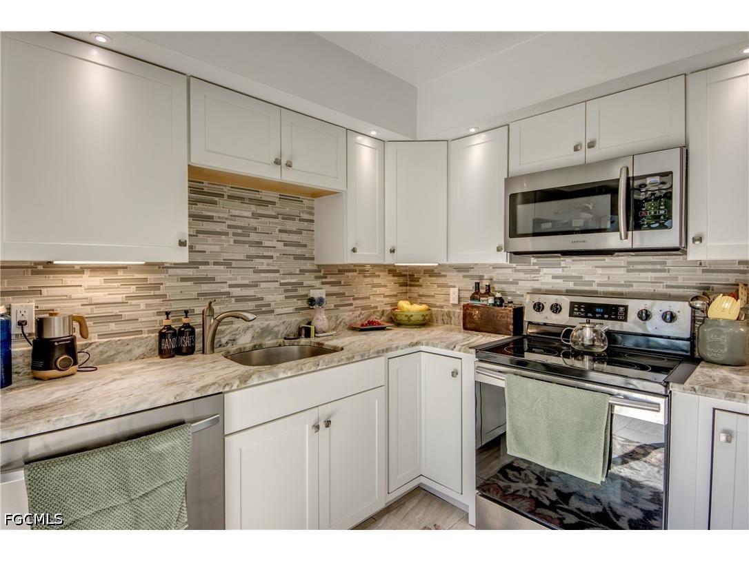 5213 Cedarbend Drive #4 Fort Myers FL 33919 2026027460 image18