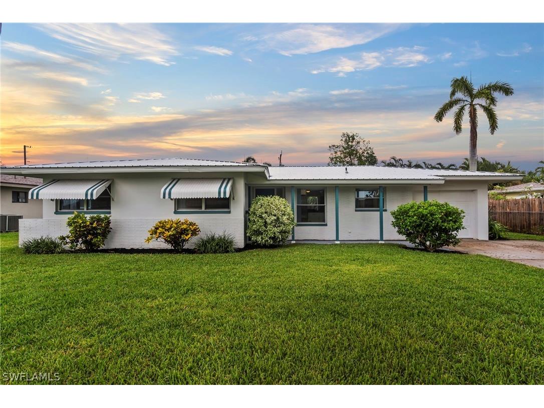 5213 Elm Court Cape Coral FL 33904 224057866 image1