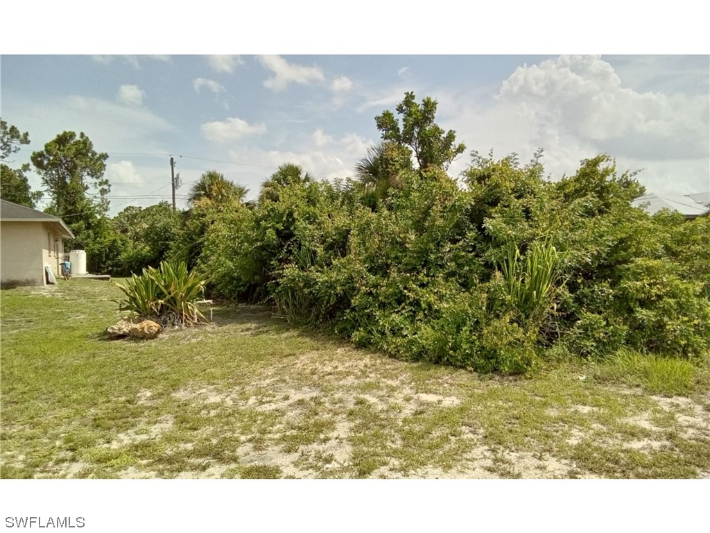 5215 7th Street W Lehigh Acres FL 33971 223074929 image1