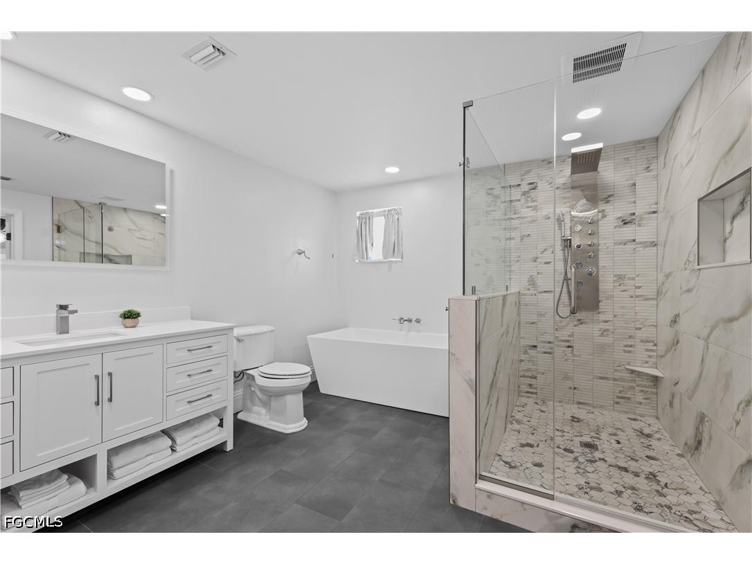 5215 Pelican Boulevard Cape Coral FL 33914 2026023410 image28