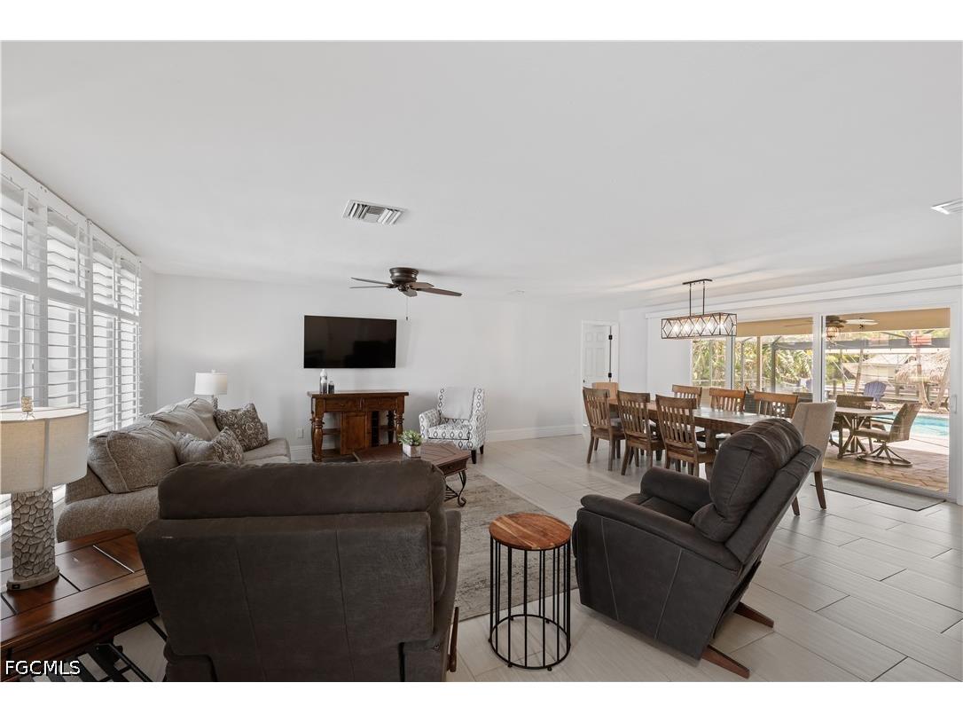 5215 Pelican Boulevard Cape Coral FL 33914 2026023410 image6