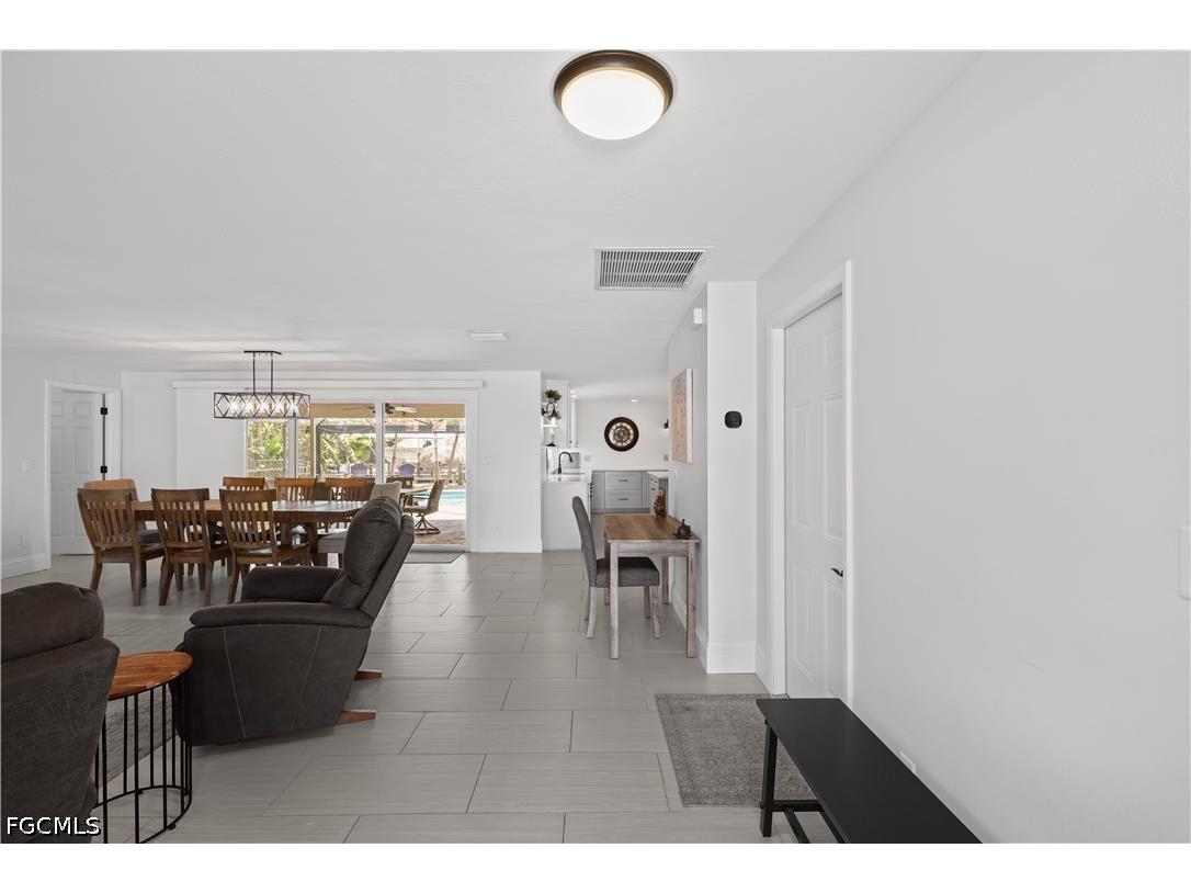 5215 Pelican Boulevard Cape Coral FL 33914 2026023410 image8