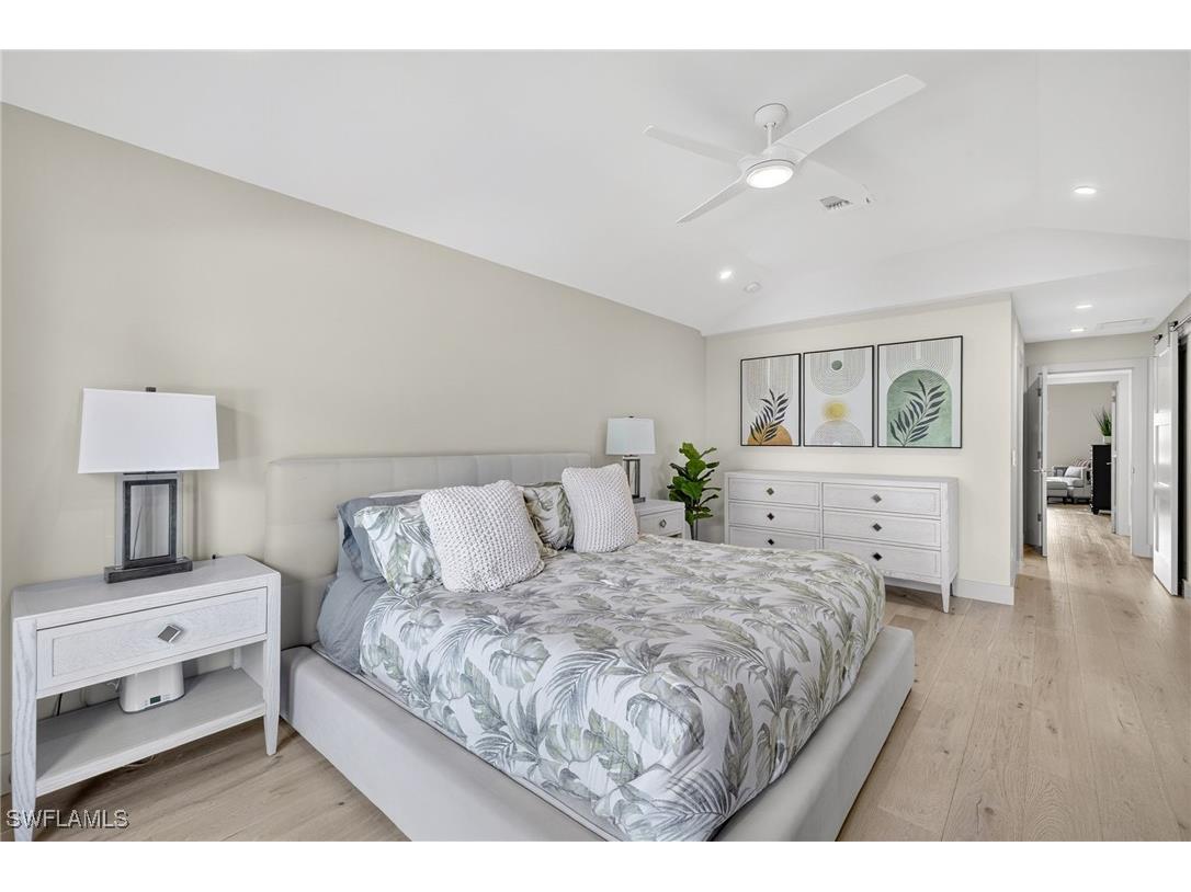 5215 Seashell Avenue Naples FL 34103 225063659 image30