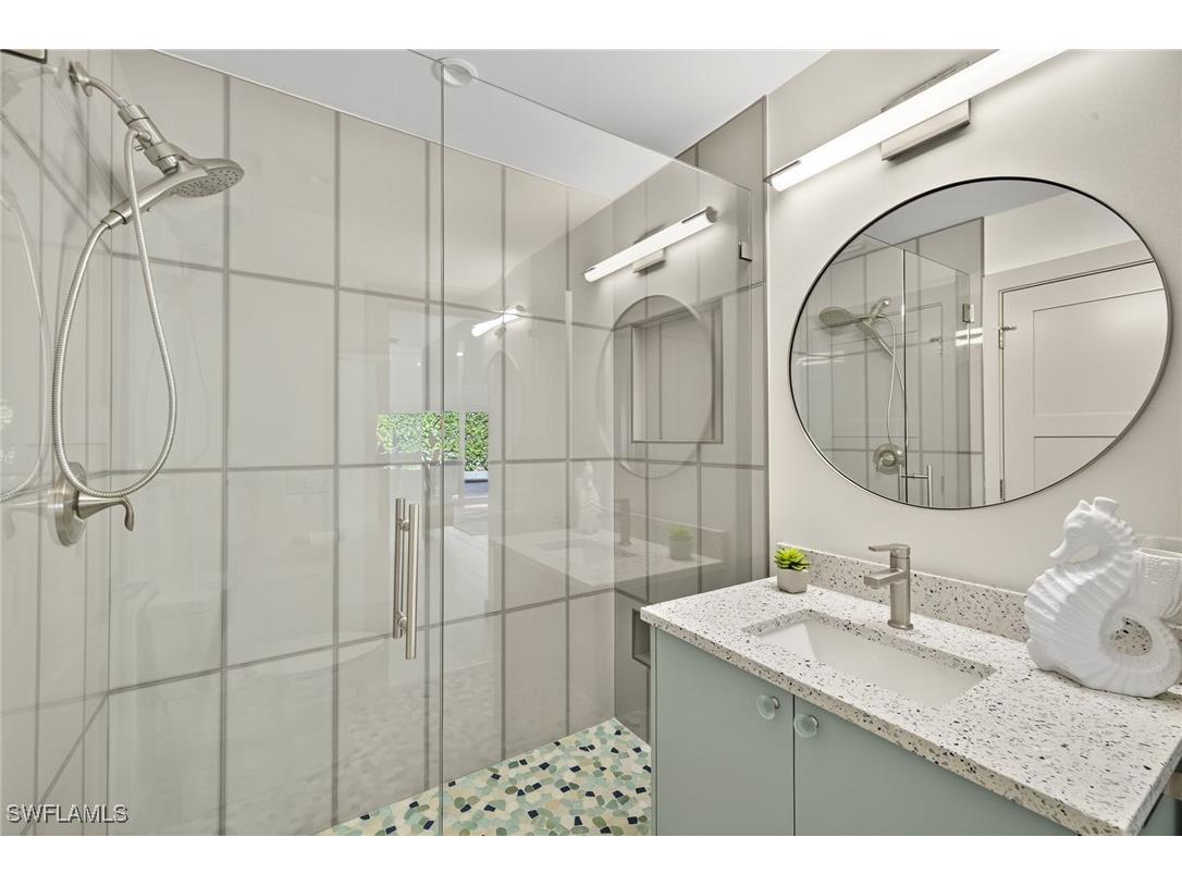 5215 Seashell Avenue Naples FL 34103 225063659 image34