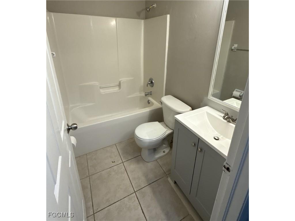 5217 Centennial Boulevard Lehigh Acres FL 33971 2025012527 image4