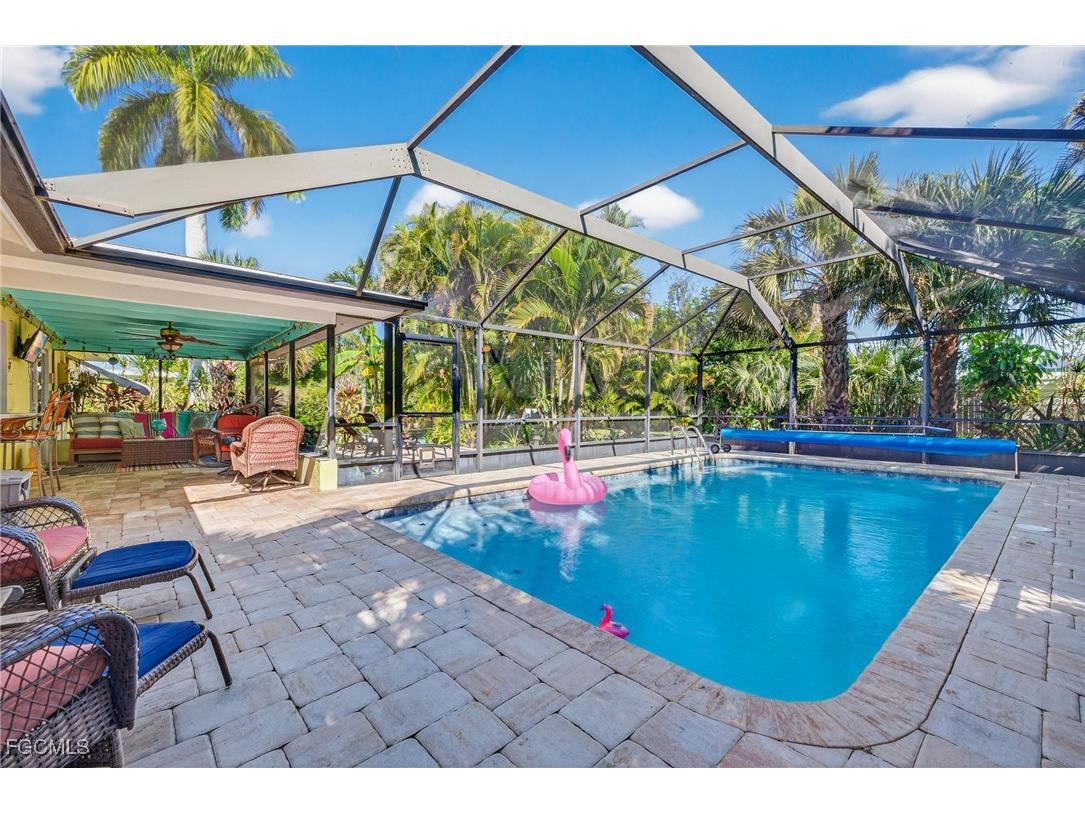 5217 Elm Court Cape Coral FL 33904 2025021540 image26