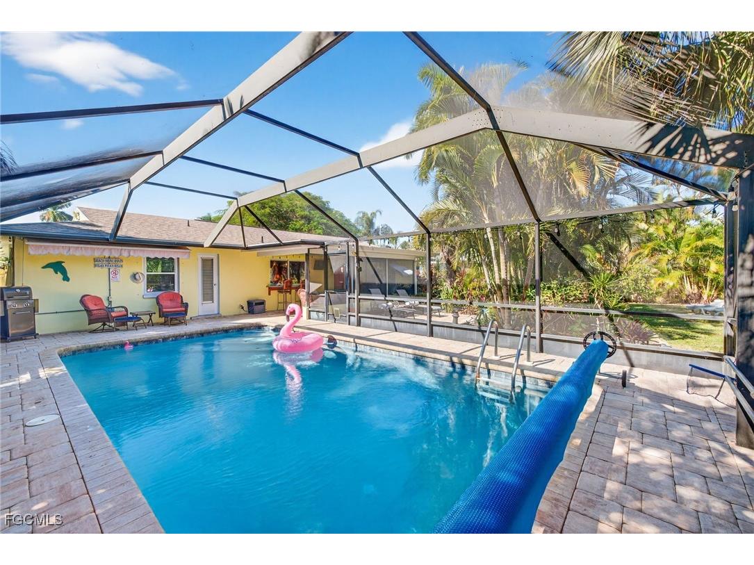 5217 Elm Court Cape Coral FL 33904 2025021540 image4