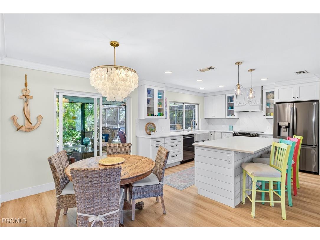 5217 Elm Court Cape Coral FL 33904 2025021540 image9