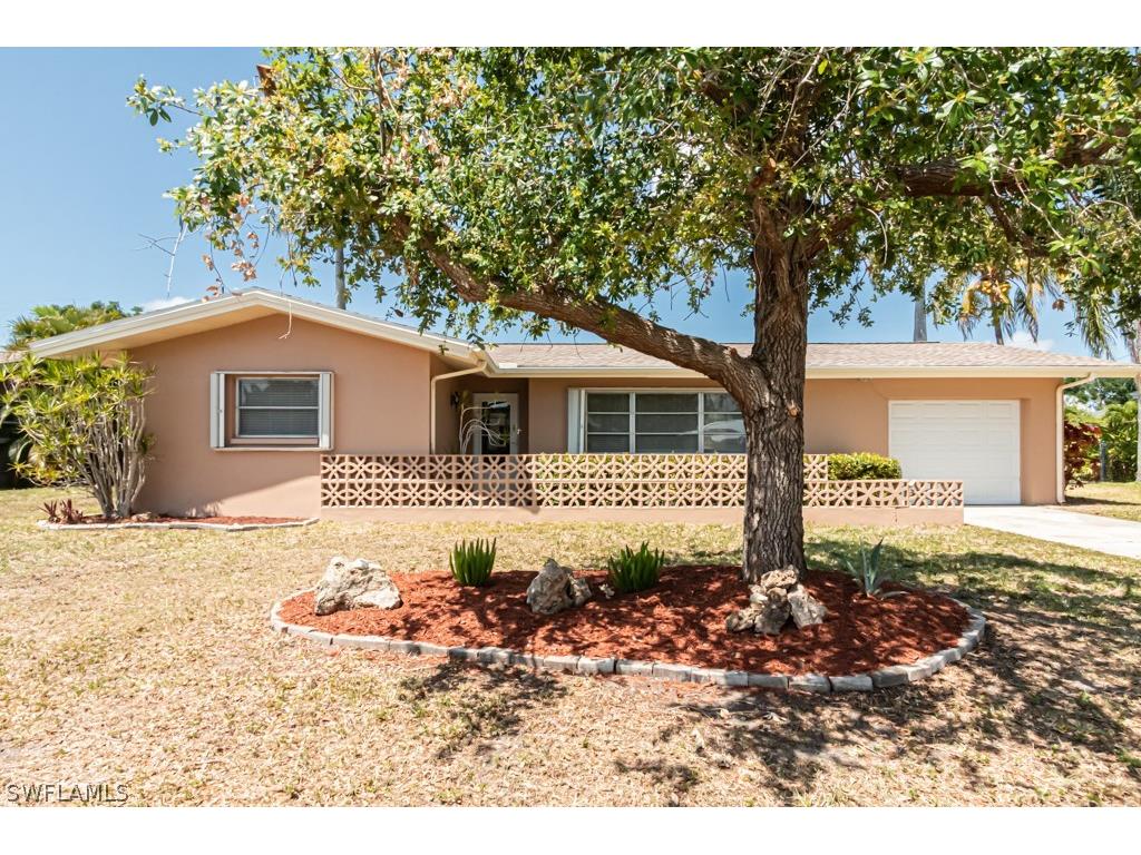 5218 Elm Court Cape Coral FL 33904 224039079 image1
