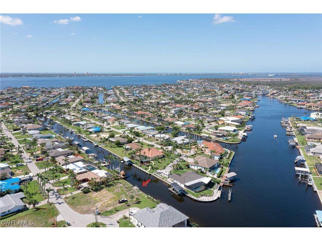 5218 Skylark Court Cape Coral FL 33904 223087011 image1