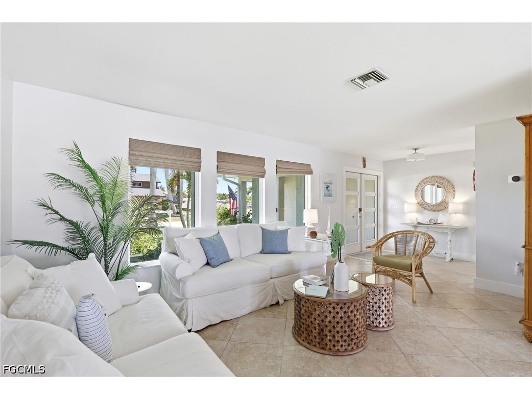 5218 Stratford Court Cape Coral FL 33904 2026019778 image10