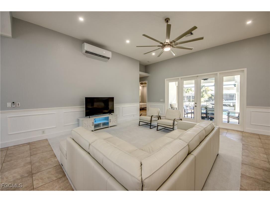 5219 SW 11th Place Cape Coral FL 33914 2025026156 image4