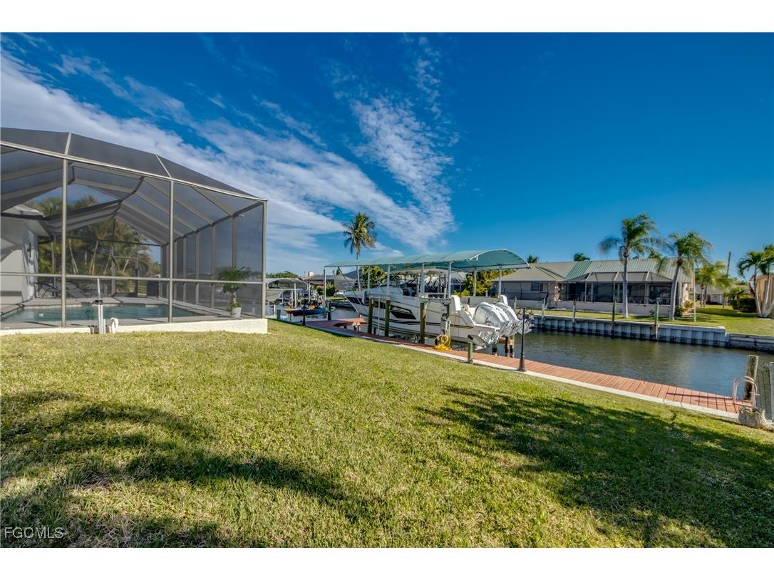 5219 SW 11th Place Cape Coral FL 33914 2025026156 image40