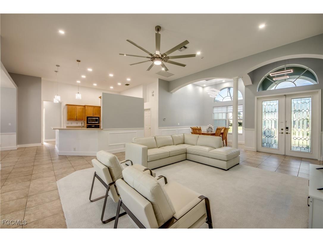 5219 SW 11th Place Cape Coral FL 33914 2025026156 image6