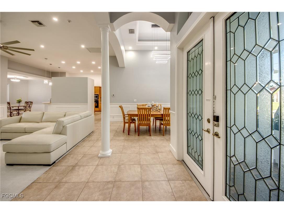 5219 SW 11th Place Cape Coral FL 33914 2025026156 image7