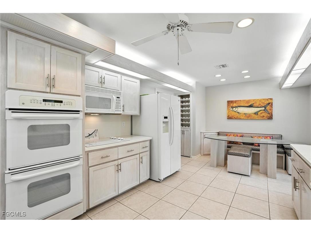 5219 SW 2nd Place Cape Coral FL 33914 2025018317 image13