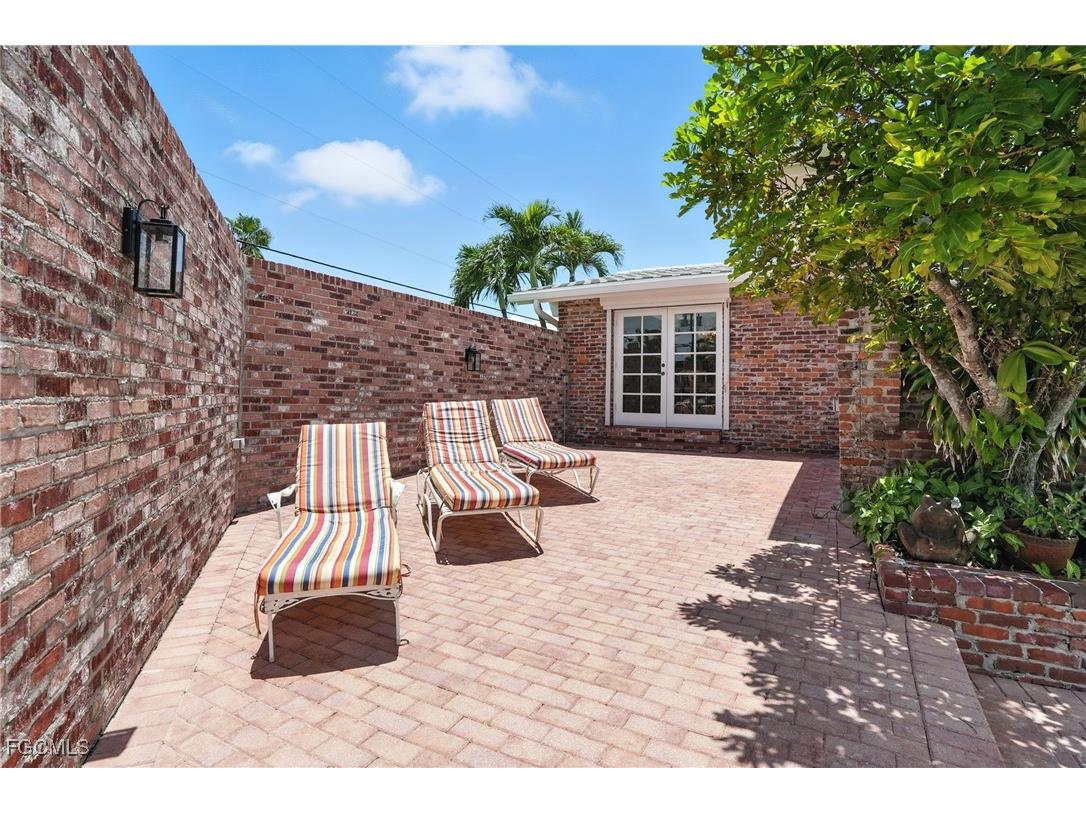 5219 SW 2nd Place Cape Coral FL 33914 2025018317 image38