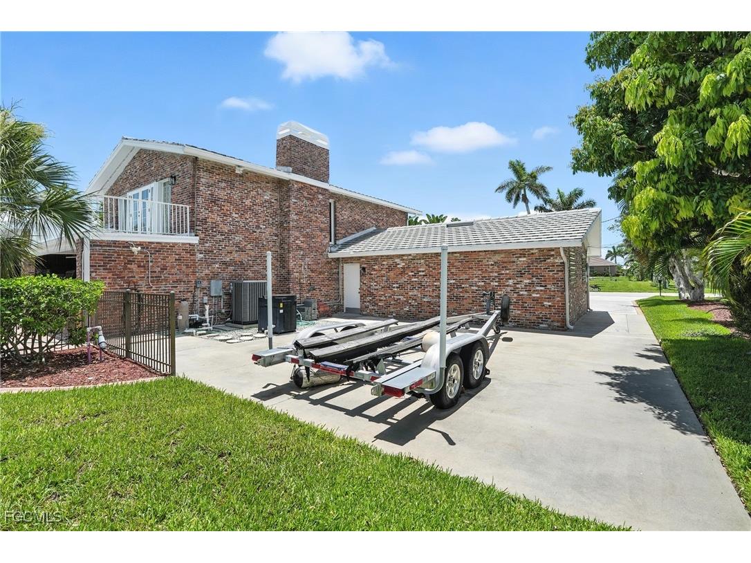 5219 SW 2nd Place Cape Coral FL 33914 2025018317 image43