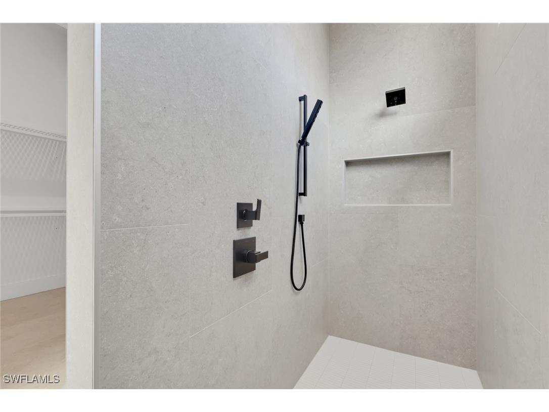 522 98th Avenue N Naples FL 34108 226000292 image8