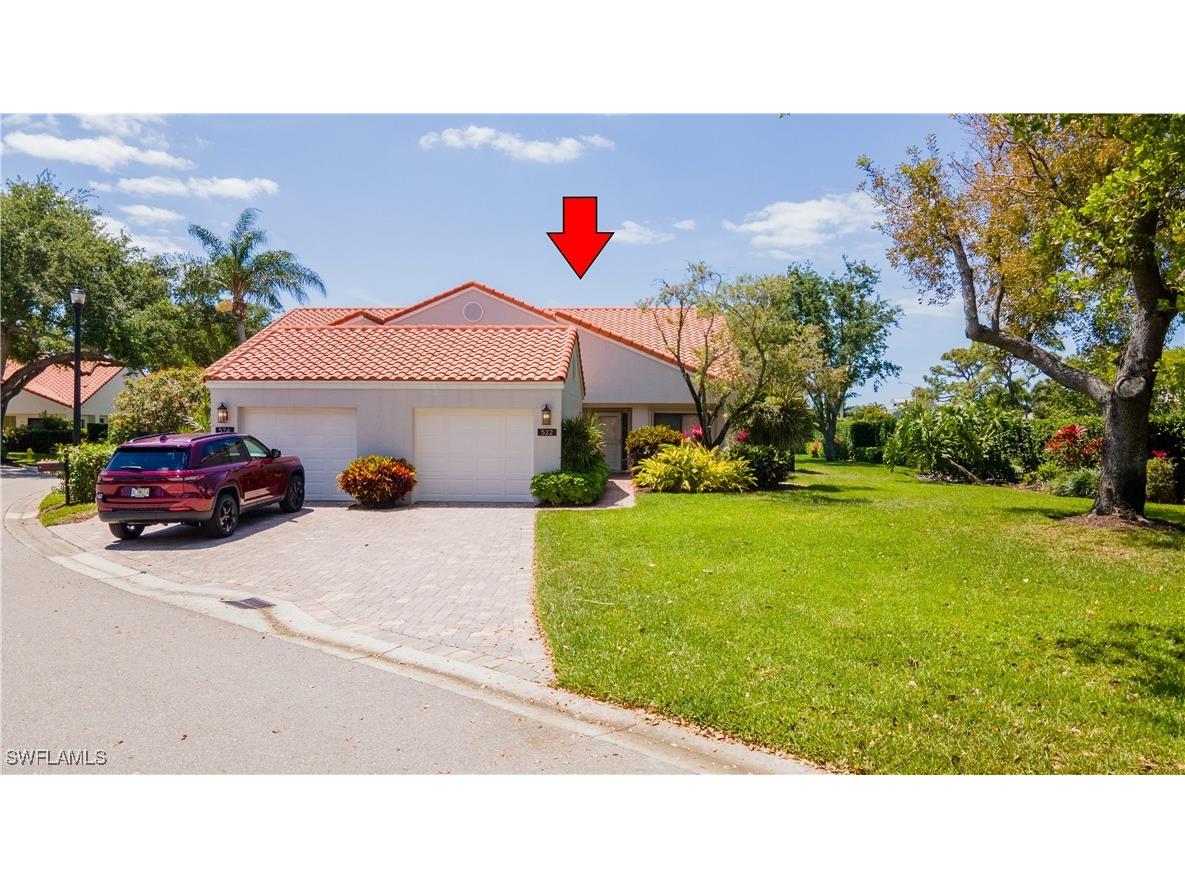 522 Beachwalk Circle Naples FL 34108 226000296 image1