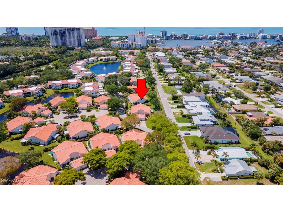 522 Beachwalk Circle Naples FL 34108 226000296 image3