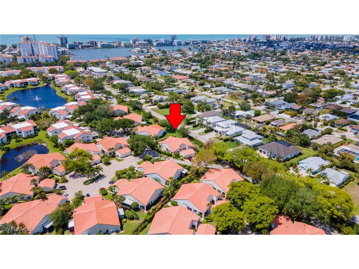 522 Beachwalk Circle Naples FL 34108 226000296 image4