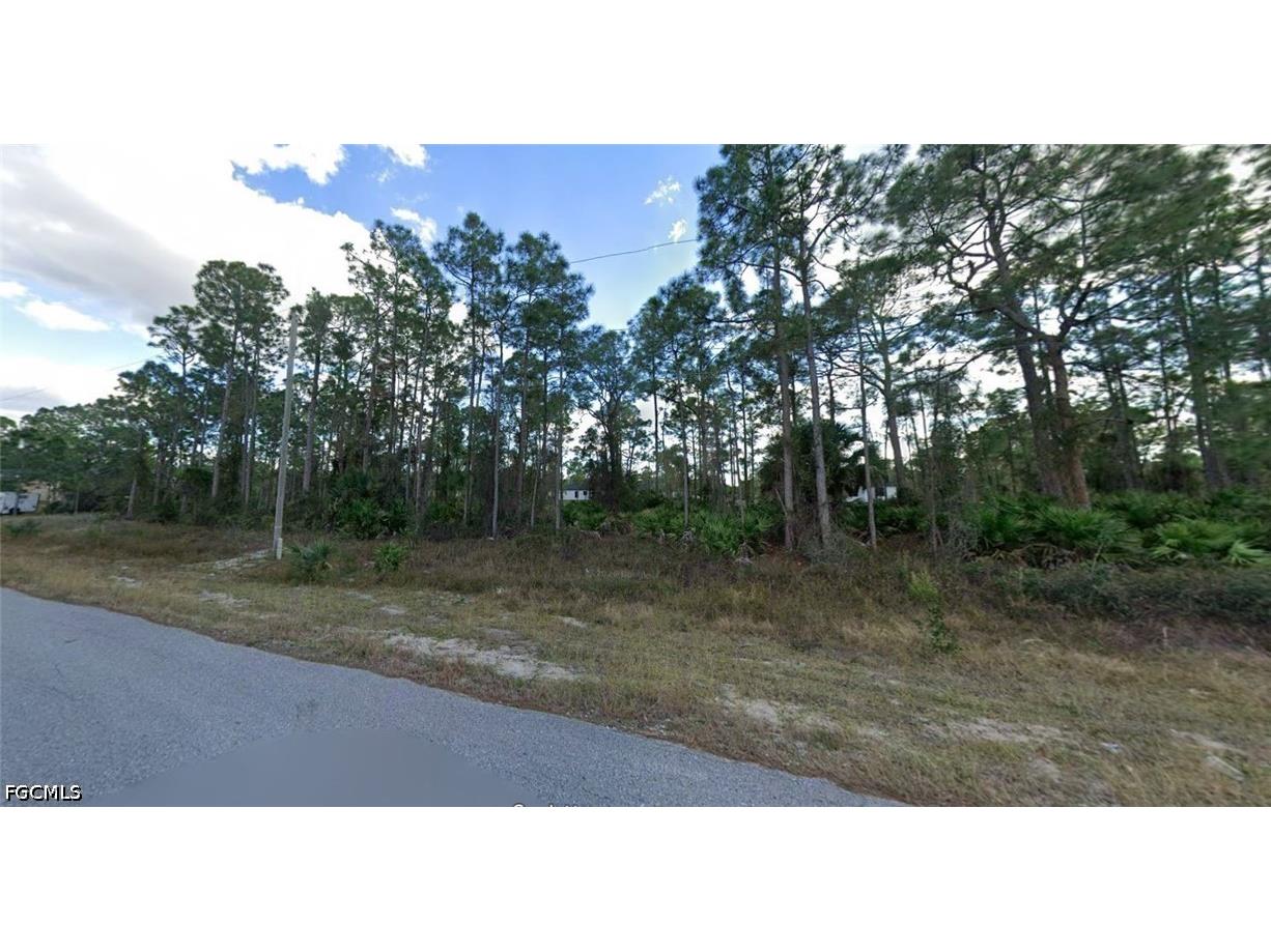 522 Keller Street E Lehigh Acres FL 33974 2026021545 image1