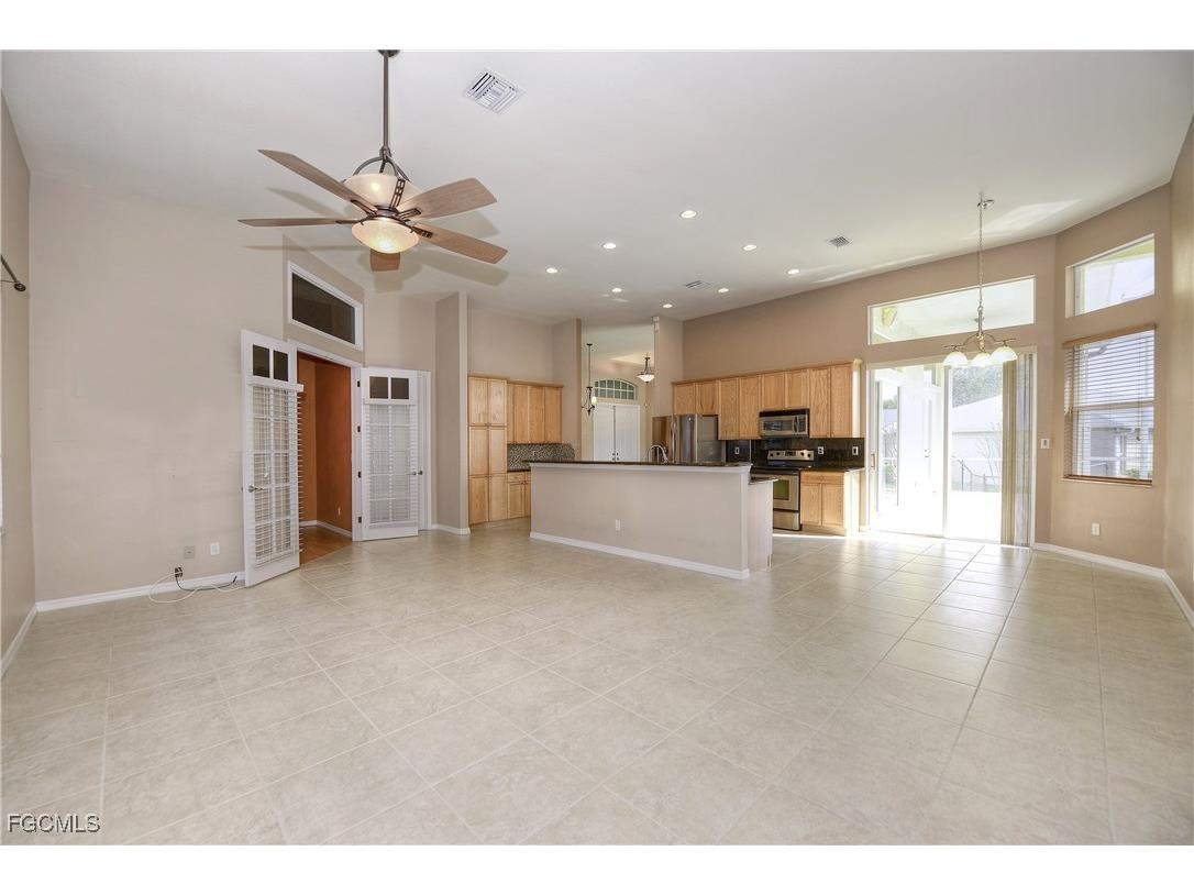 522 SE 13th Street Cape Coral FL 33990 2025023182 image10