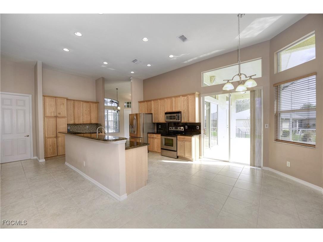 522 SE 13th Street Cape Coral FL 33990 2025023182 image12