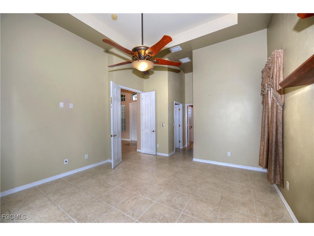 522 SE 13th Street Cape Coral FL 33990 2025023182 image15