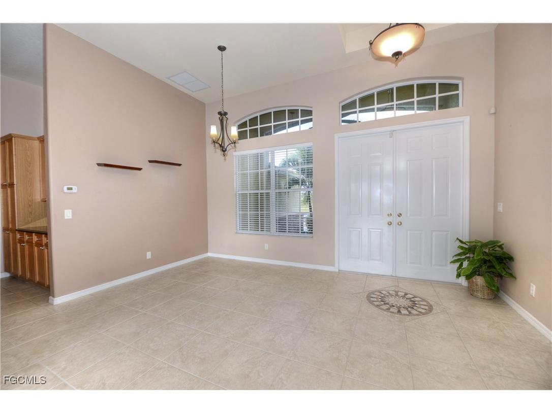 522 SE 13th Street Cape Coral FL 33990 2025023182 image5