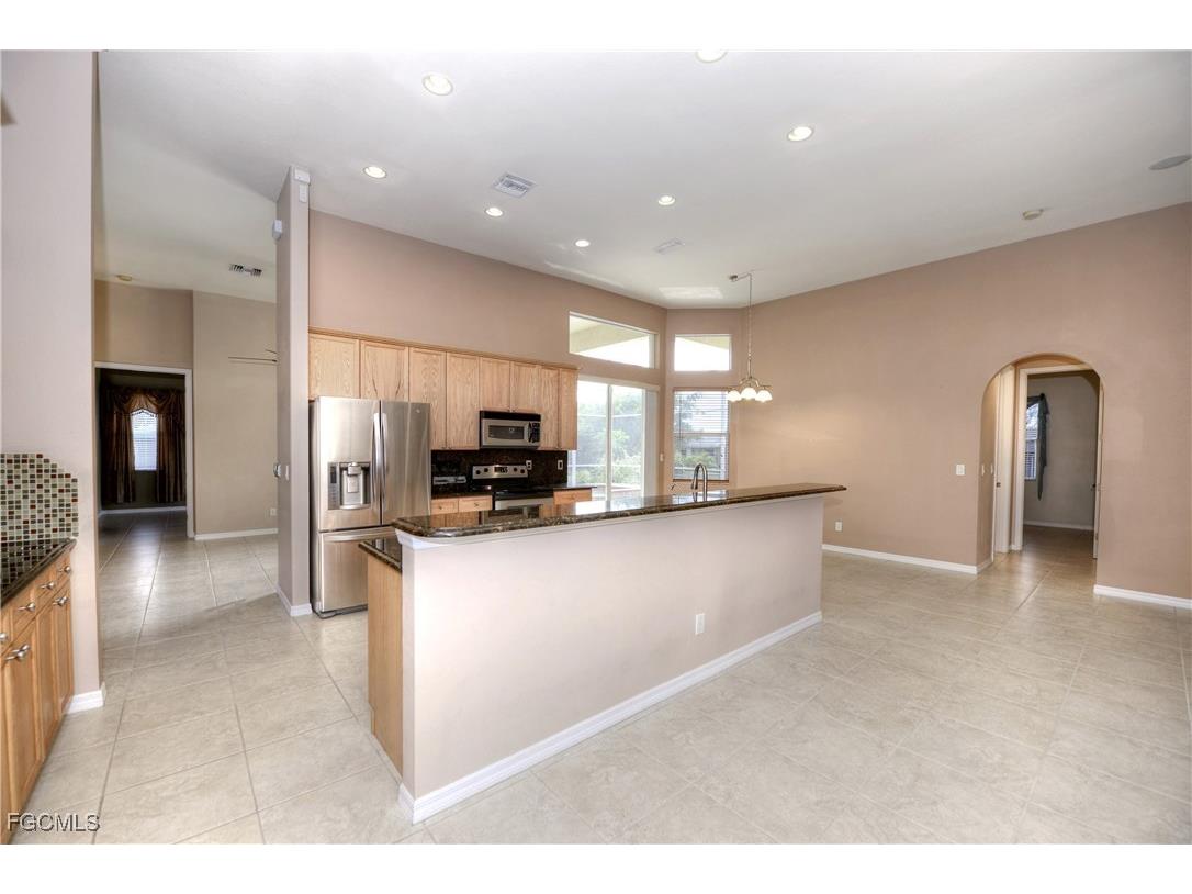 522 SE 13th Street Cape Coral FL 33990 2025023182 image6