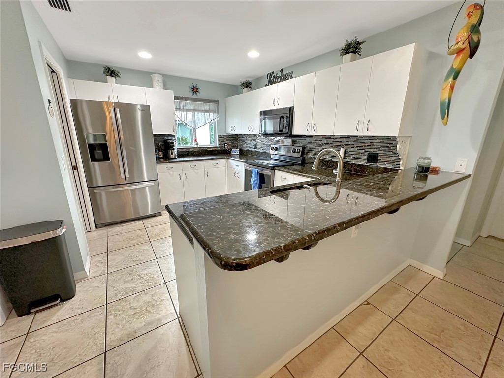 522 SE 4th Street Cape Coral FL 33990 2025004415 image13