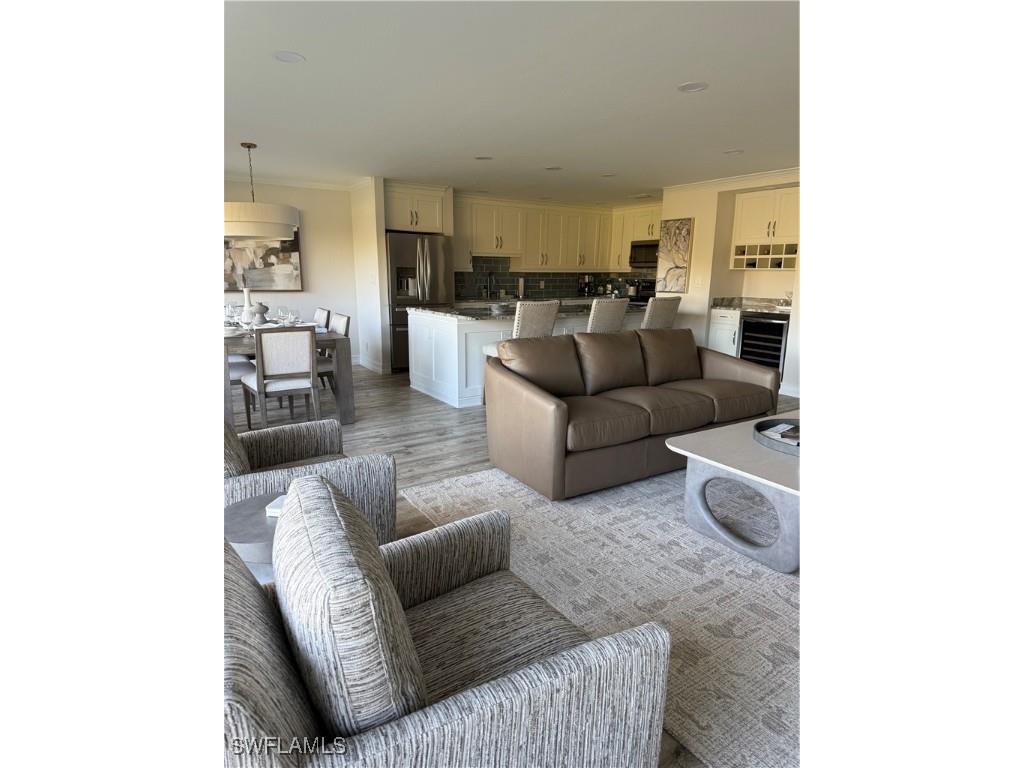 522 Wildwood Lane #522 Naples FL 34105 225059603 image2