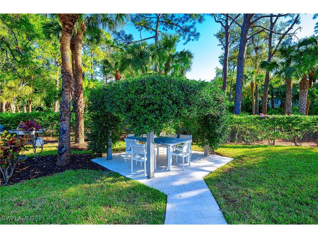 522 Wildwood Lane #522 Naples FL 34105 225059603 image23