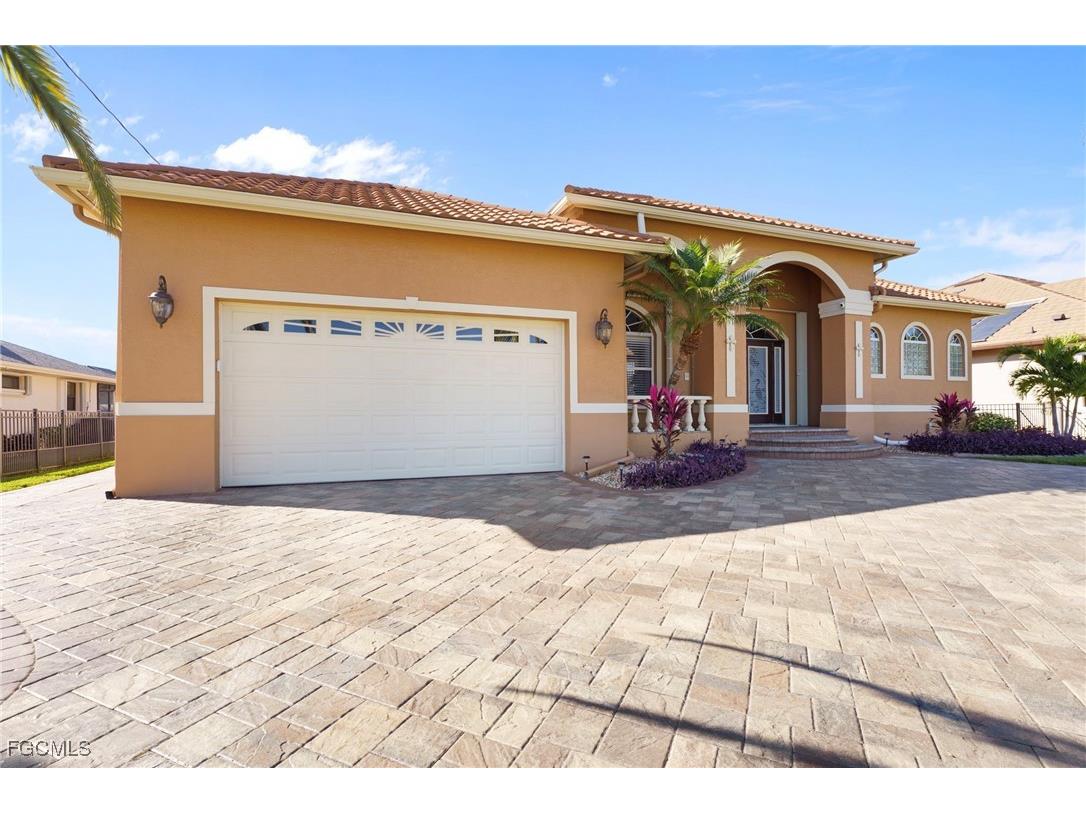 5220 SW 8th Place Cape Coral FL 33914 2025018153 image2