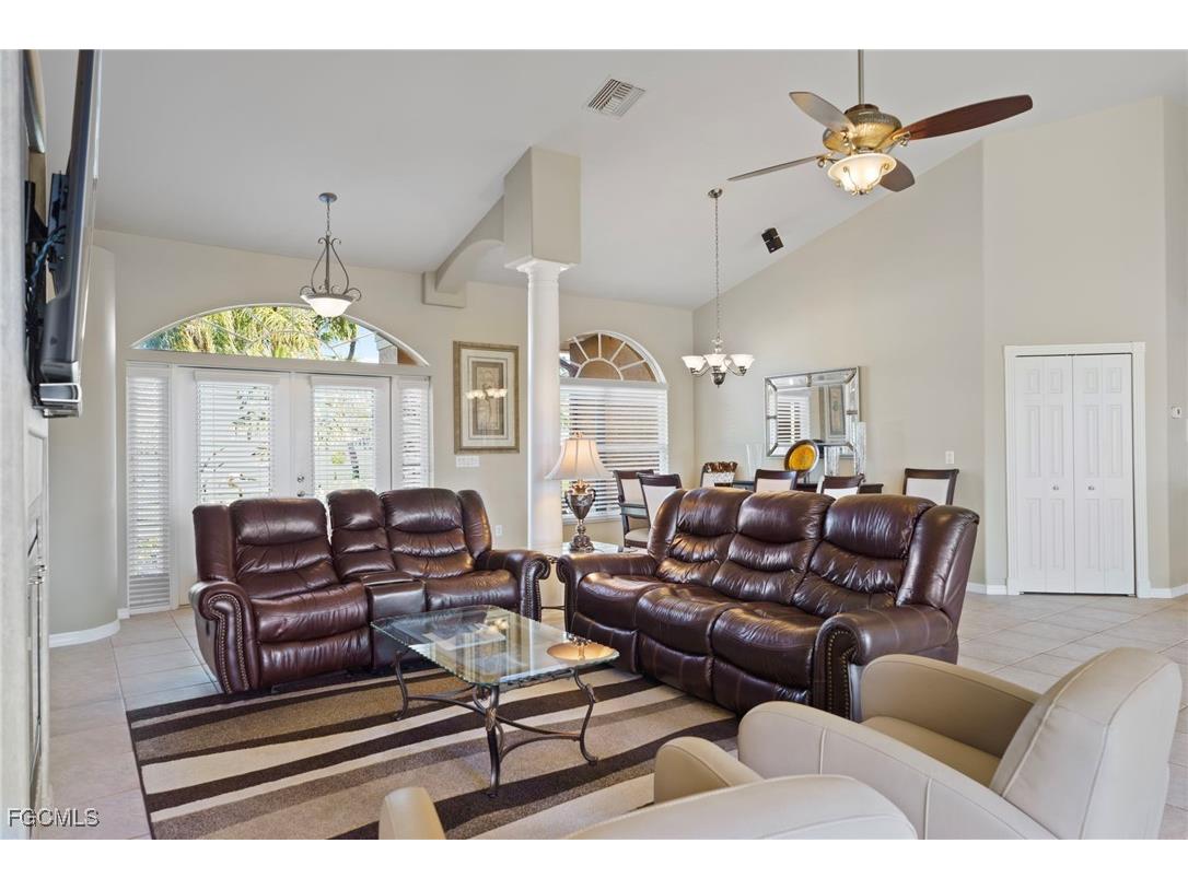 5220 SW 8th Place Cape Coral FL 33914 2025018153 image7